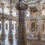inde-rajasthan-ranakpur-piliers de marbre blanc