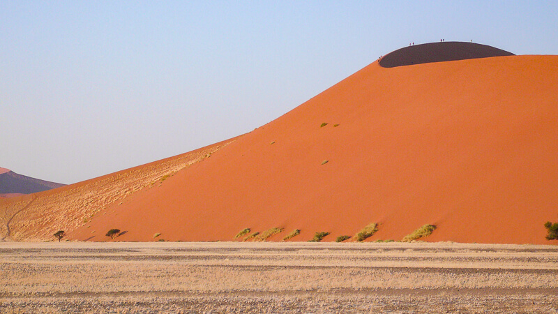 Afrique australe -Namib, - la plus grande dune de Sossuslei