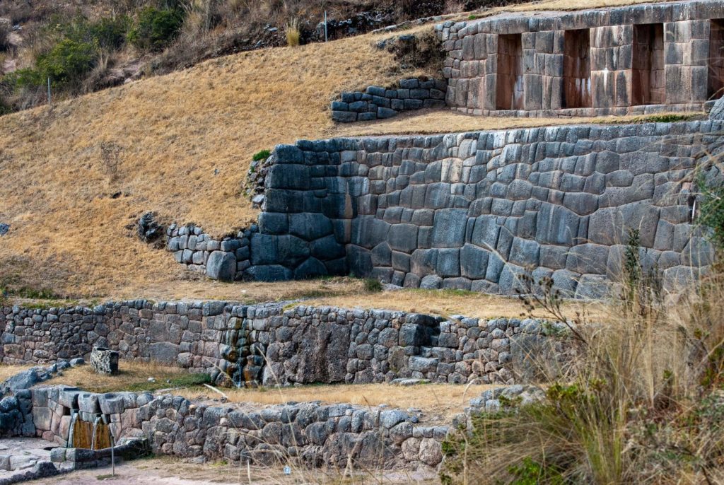 Pérou, Cuzco - Tambomachay, culte au Dieu de l’eau.