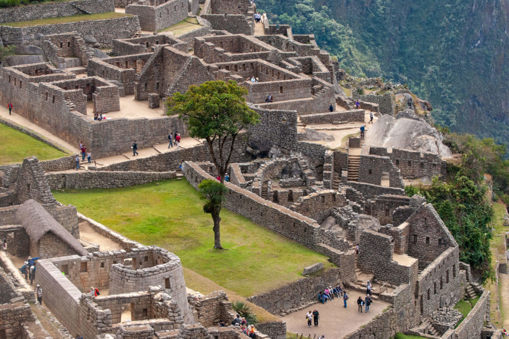 Pérou, Machu Picchu - Vue surplombante du site