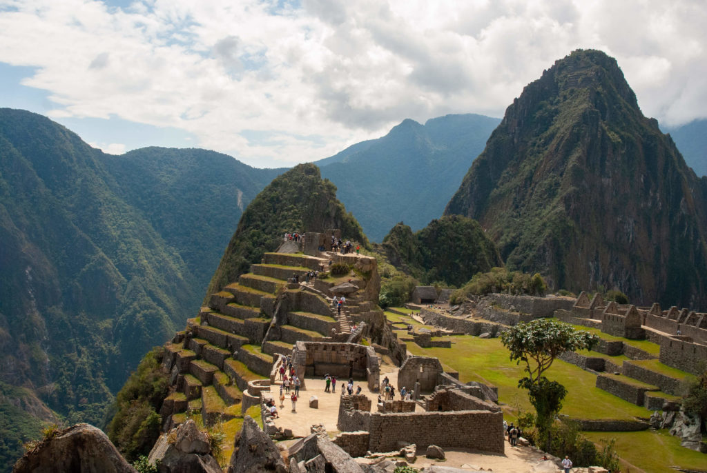 Pérou, Machu Picchu - Vue surplombante du site