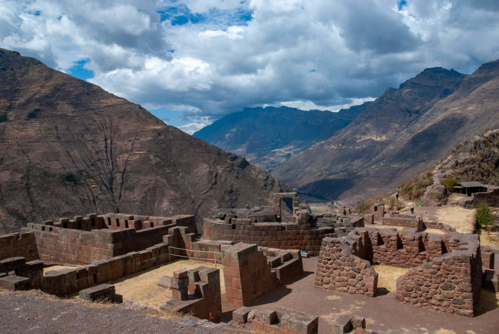 Pérou, Vallée sacrée - Ruines Incas de Pisac, Intiwatana comprend plusieurs thermes et temples, dont le Temple du Soleil ;
