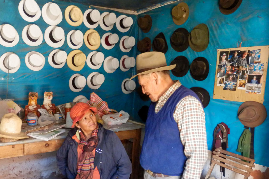 Pérou, Vallée sacrée - Maras, le chapelier et notre guide