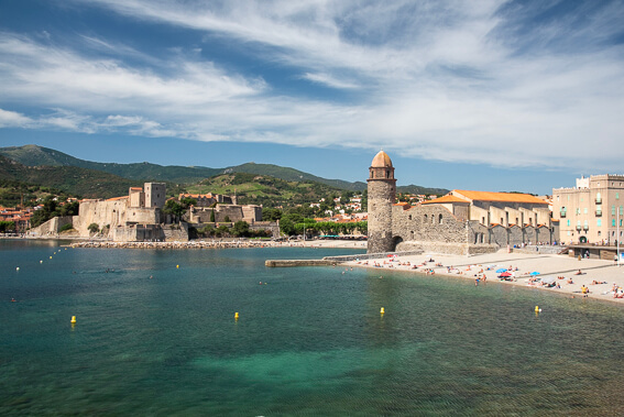 France - La baie de Collioure et son port