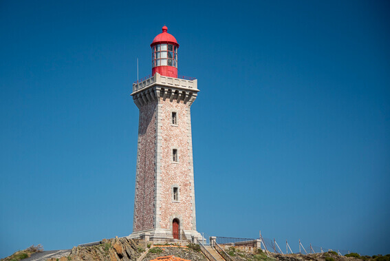 France - Côte Vermeille, le phare en marbre rose du Cap Béar