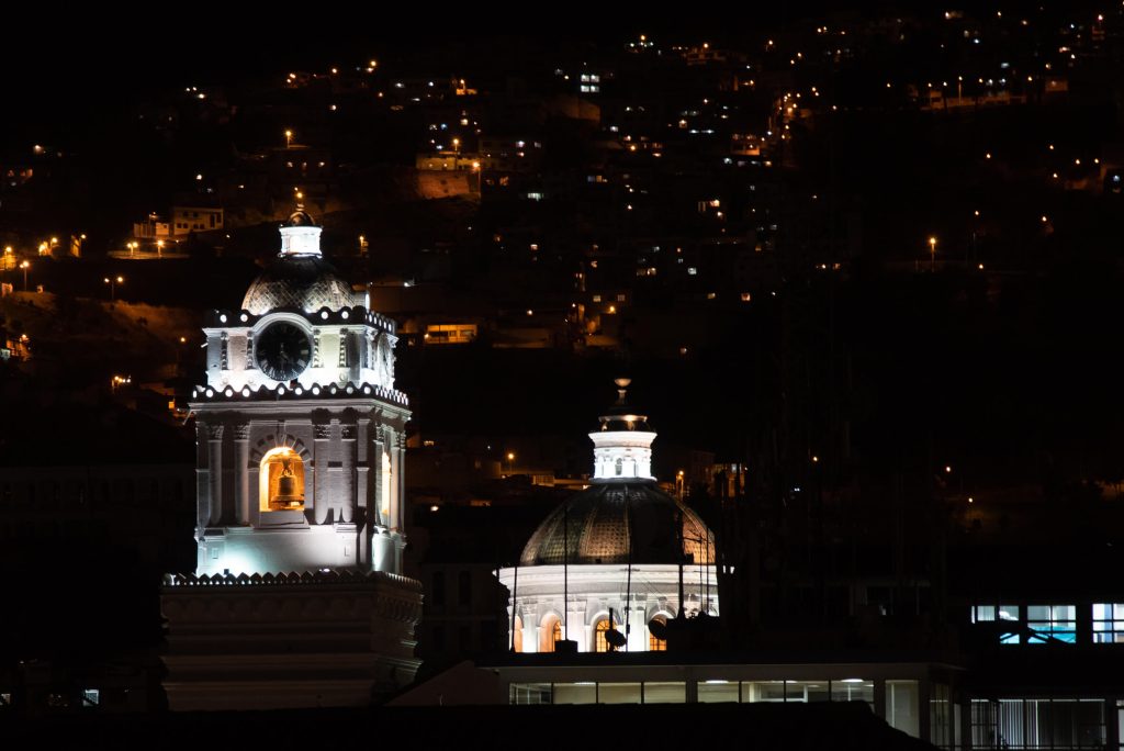 Equateur- Quito de nuit