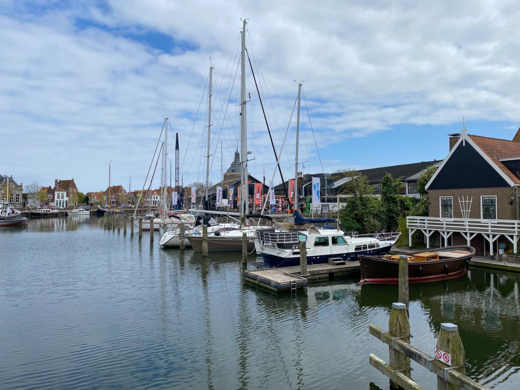 Pays-Bas, Enkhuisen, ancien port sur la mer avant la construction de la la digue du nord