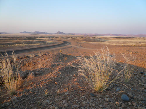 Afrique australe -Namib, - lever du jour sur le parc de Naukluft