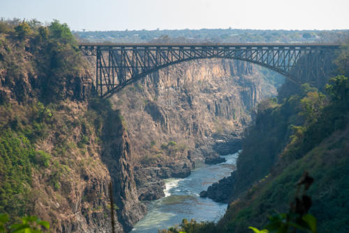 Afrique australe - Zambie, pont sur le Zambèze entre Zambie et Zimbabwe