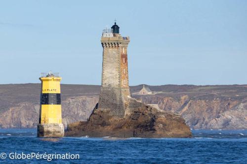 Bretagne - Raz de Sein et la phare de la vieille