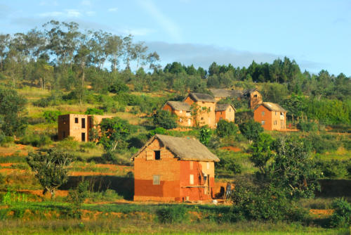 Madagascar - maisons de latérite