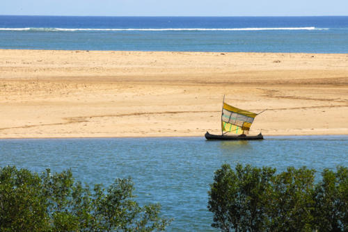 Madagascar - région de Tuléar, bateaux de pêche