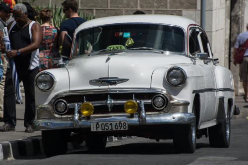 Santiago de Cuba, et encore une belle voiture