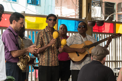 Cuba - La Havane,  musiciens rue Obispo