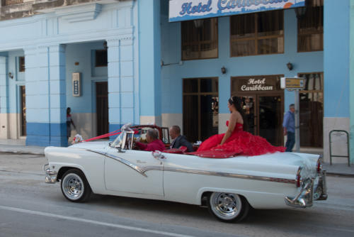 Cuba - La Havane,  fête d'entrée dans le monde des filles à 15 ans 