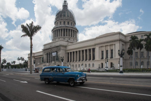 Cuba - La Havane, le tour en voiture passe devant le capitole