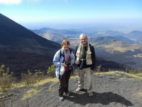 Randonnée sur la lave encore chaude du volcan Pacaya