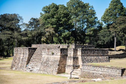 Ruines sur le site Maya d'Ixmiche
