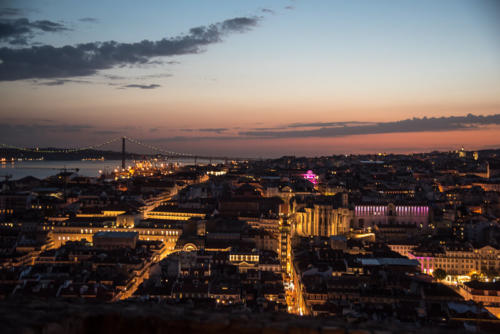 Les lumières de Lisbonne vues du château Saint Georges