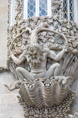 Sintra, sculpture du palais de la Pena