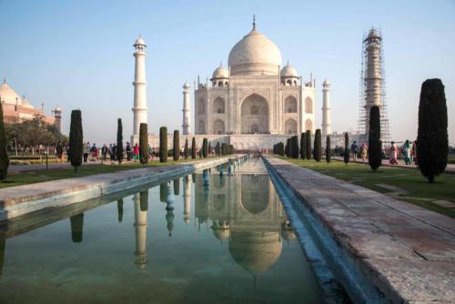Inde-Agra-Taj Mahal et reflet