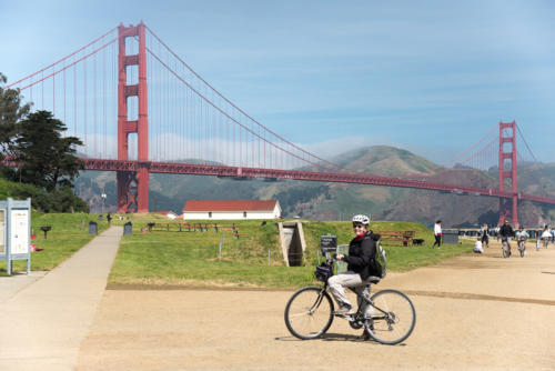 San Francisco : Odile prête pour la traversée du traversée du Golden Gate à Vélo 