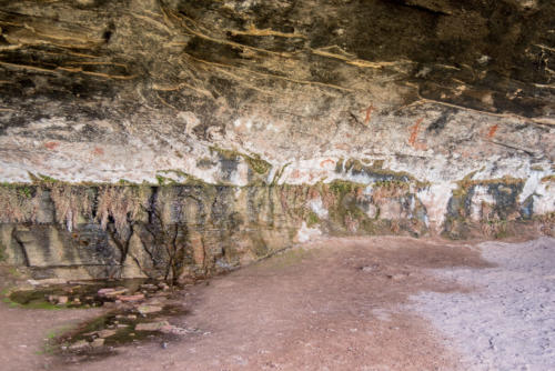 Canyonland - The Needles -grottes avec traces d'occupation précolombienne