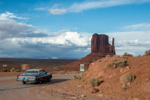 Ford Mustang à Monument Valley