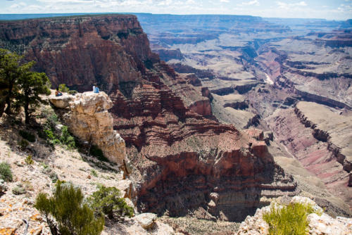 Grand Canyon - Vue sur le Colorado - les personnages donnent la taille 
