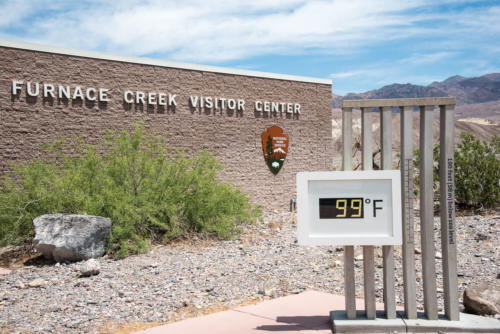 Death Valley - Furnace Creek, le thermomètre n'en finit pas de monter