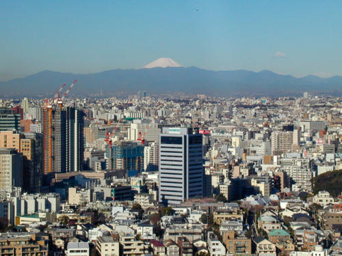 Japon,Tokyo - Autour de la gare de Shibuya, vue sur le Fujiyama depuis l'hôtel