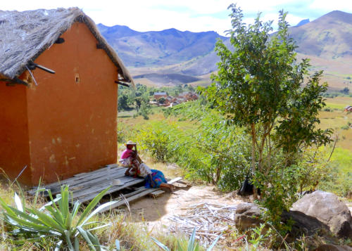 Madagascar - un village de Tsaranoro