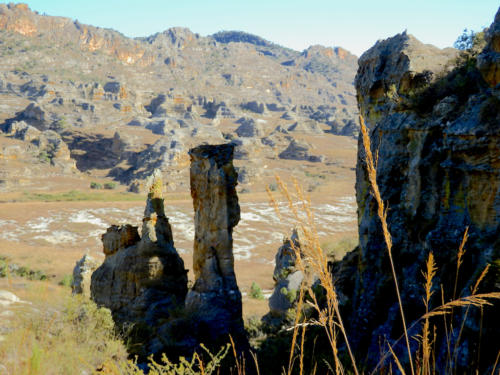 Madagascar - Parc de l'Isalo, roches très découpées