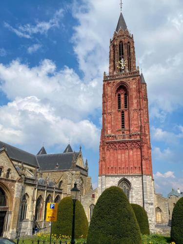Pays-bas, Maastricht, clocher rouge de l'église Saint Jean