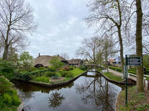 Pays-Bas, Giethoorn, la Venise de Hollande