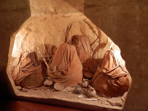 Pérou-Lima-Musée archéologiqMomies précolombiennes