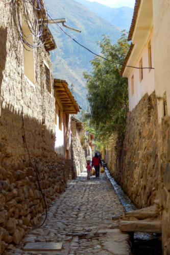 Pérou, Vallée sacrée - Rue à Ollantaytambo