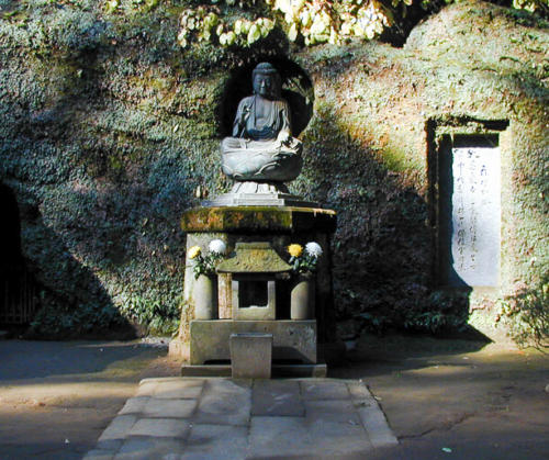 Japon, Kamakura - statue au temple Sakusi