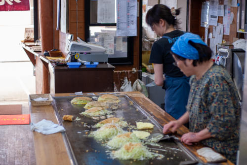 Japon, Miyajima - l'omelette aux huîtres, une spécialité locale délicieuse
