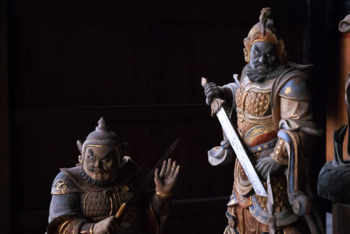 Japon, Miyajima - statues du temple de Daisho-in