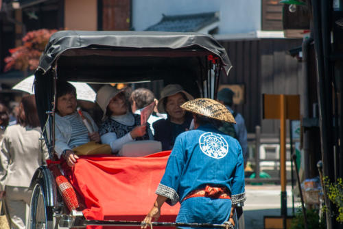 Japon, Takayama - Rickshaw dans le quartier traditionnel